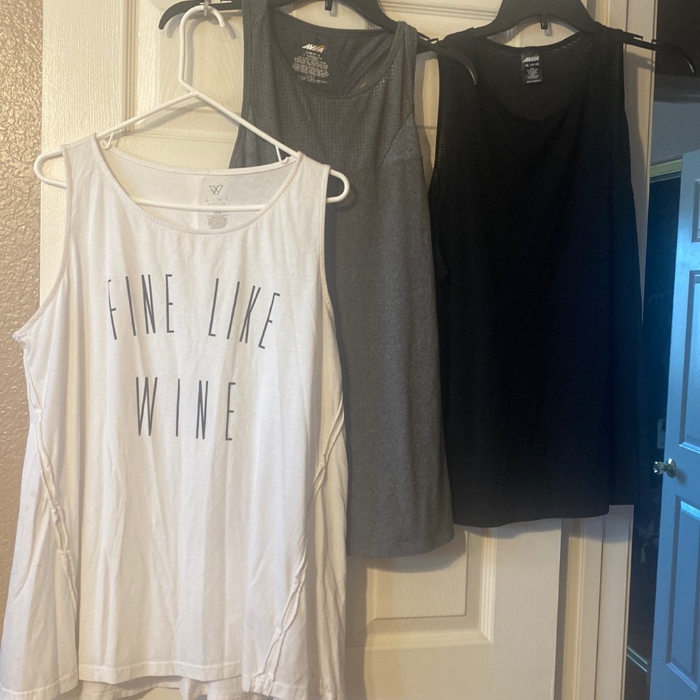 3 Plus size ladies workout tanks